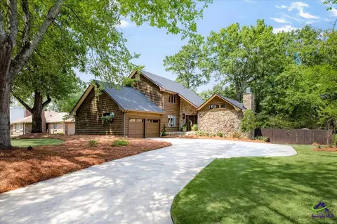 2021 Laurel Dr, Perry, GA 31069 photo 1