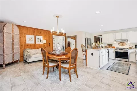 Dining - 2021 Laurel Dr, Perry, GA 31069 photo 2 of 6