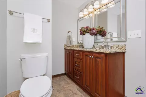 Bath - 2021 Laurel Dr, Perry, GA 31069 photo 5 of 9
