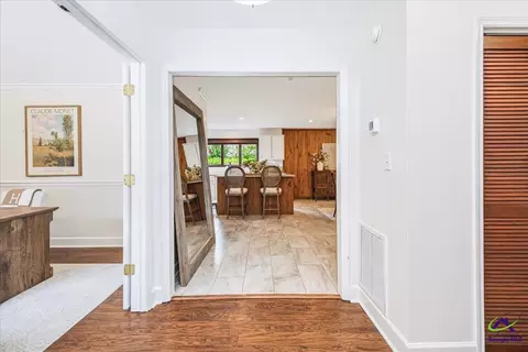 Entry Way - 2021 Laurel Dr, Perry, GA 31069 photo 9 of 11