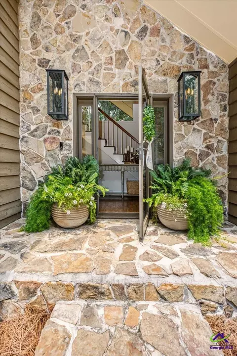 Entry Way - 2021 Laurel Dr, Perry, GA 31069 photo 1 of 11