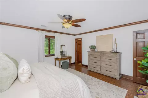 Bedroom - 2021 Laurel Dr, Perry, GA 31069 photo 4 of 11