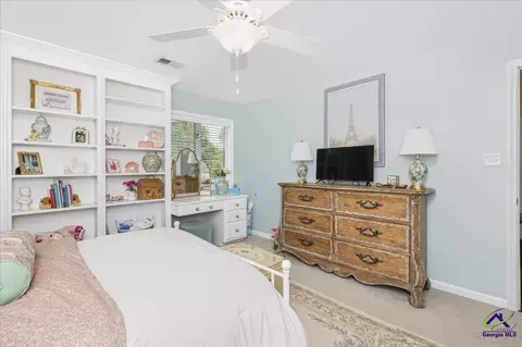 Bedroom - 2021 Laurel Dr, Perry, GA 31069 photo 8 of 11