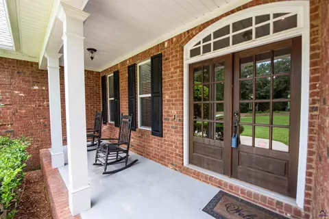 Exterior - 304 Old Windmill Rd, Perry, GA 31069 photo 6 of 27