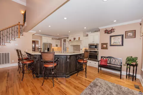 Kitchen - 304 Old Windmill Rd, Perry, GA 31069 photo 11 of 11