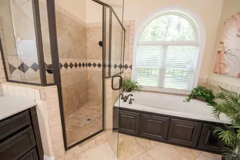 Bath - 304 Old Windmill Rd, Perry, GA 31069 photo 3 of 5