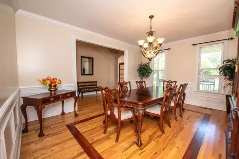 Dining - 304 Old Windmill Rd, Perry, GA 31069 photo 3 of 3