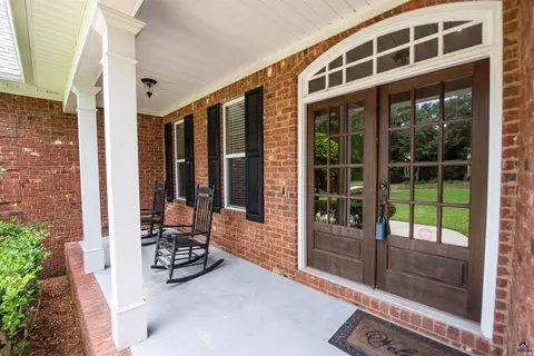 Exterior - 304 Old Windmill Rd, Perry, GA 31069 photo 6 of 8