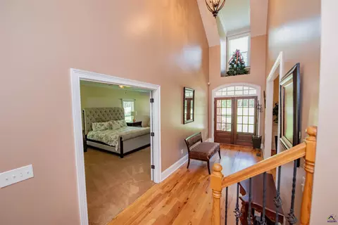 Entry Way - 304 Old Windmill Rd, Perry, GA 31069 photo 5 of 6