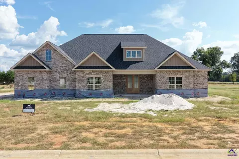 104 Beaumont Trl, Perry, GA 31069