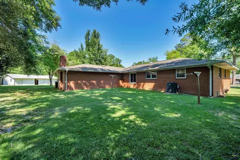 Exterior - 625 Cooper St, Perry, GA 31069 photo 13 of 17