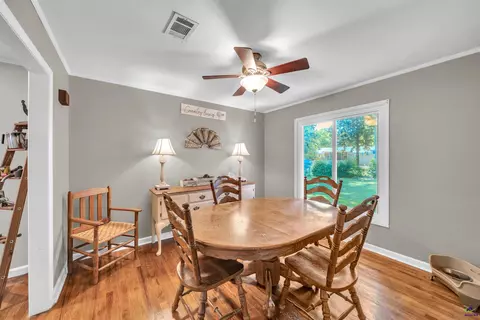 Dining - 625 Cooper St, Perry, GA 31069 photo 1 of 3