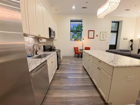 Kitchen - 522 Cherry Unit 101 St, Macon, GA 31201 photo 1 of 2