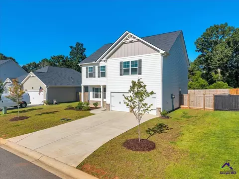 Exterior - 212 Harrow Dr, Perry, GA 31069 photo 6 of 15
