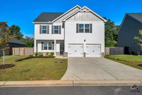 212 Harrow Dr, Perry, GA 31069