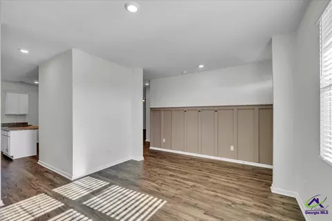 Entry Way - 212 Harrow Dr, Perry, GA 31069 photo 4 of 10