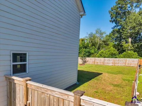 Exterior - 212 Harrow Dr, Perry, GA 31069 photo 14 of 15