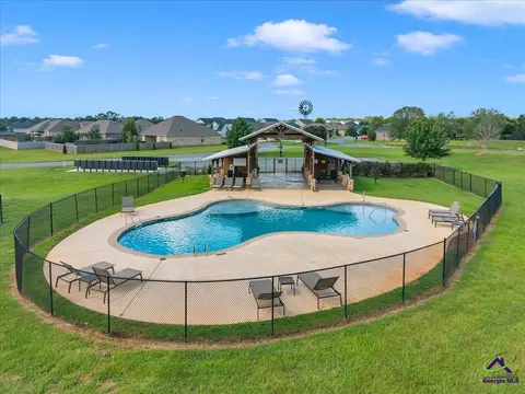 Exterior - 212 Harrow Dr, Perry, GA 31069 photo 15 of 15