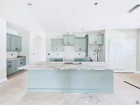 Kitchen - 149 Early Dr, Byron, GA 31008 photo 1 of 3