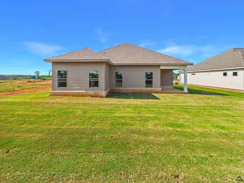 Exterior - 149 Early Dr, Byron, GA 31008 photo 4 of 6