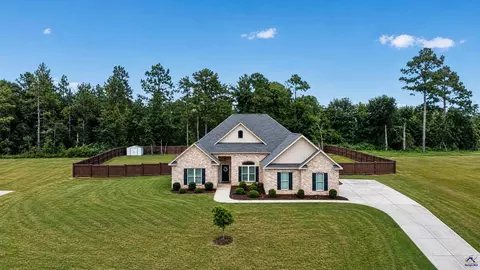 240 Lannington Dr, Lizella, GA 31052