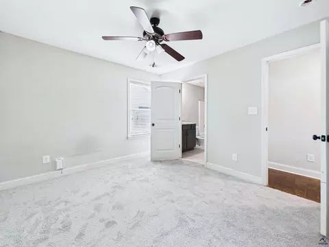 Bedroom - 119 Back Cedar Ln, Warner Robins, GA 31093 photo 6 of 13