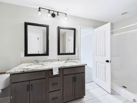 Bath - 119 Back Cedar Ln, Warner Robins, GA 31093 photo 3 of 6