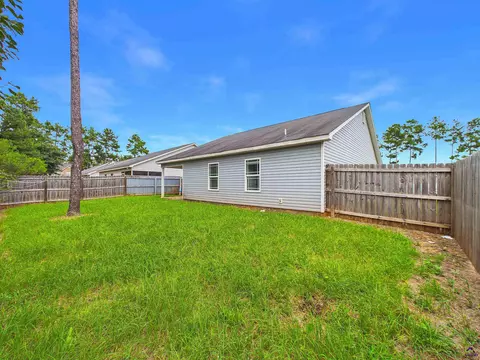 Exterior - 119 Back Cedar Ln, Warner Robins, GA 31093 photo 7 of 8