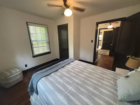 Bedroom - 110 W Peter St, Cochran, GA 31014 photo 10 of 10