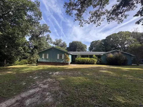 Exterior - 110 Bayview Dr, Perry, GA 31069 photo 2 of 12