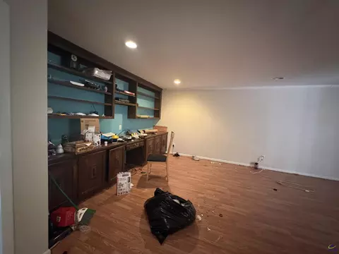 Living - 110 Bayview Dr, Perry, GA 31069 photo 2 of 4