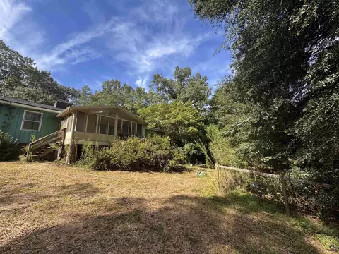 Exterior - 110 Bayview Dr, Perry, GA 31069 photo 10 of 12