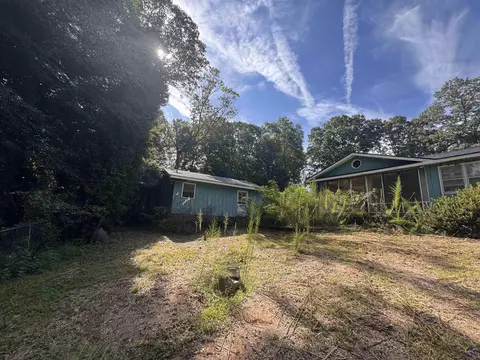 Exterior - 110 Bayview Dr, Perry, GA 31069 photo 11 of 12