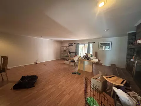 Living - 110 Bayview Dr, Perry, GA 31069 photo 4 of 4