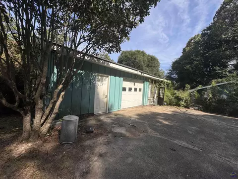 Exterior - 110 Bayview Dr, Perry, GA 31069 photo 5 of 12