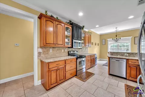 Kitchen - 805 Arbor Ln, Centerville, GA 31028 photo 1 of 3