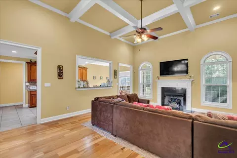 Living - 805 Arbor Ln, Centerville, GA 31028 photo 3 of 7
