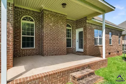 Exterior - 805 Arbor Ln, Centerville, GA 31028 photo 4 of 5