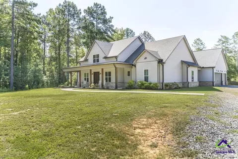 Exterior - 665 Edge Rd, Forsyth, GA 31029 photo 4 of 9
