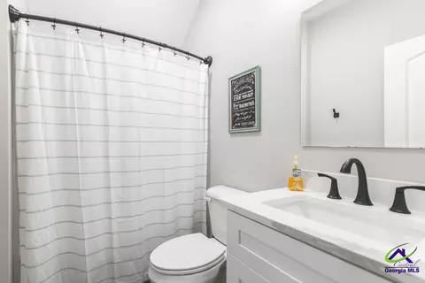 Bath - 665 Edge Rd, Forsyth, GA 31029 photo 5 of 5