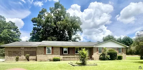 3349 Sandy Cir, Macon, GA 31216