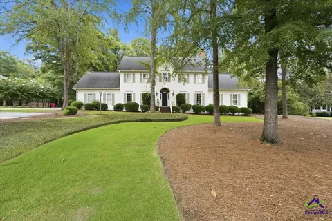 144 N Wolf Creek Dr, Macon, GA 31210
