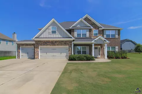 208 Pearl Moss Ln, Kathleen, GA 31047