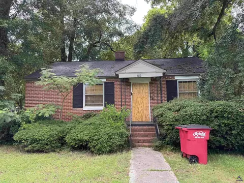3104 Mary Dr, Macon, GA 31204