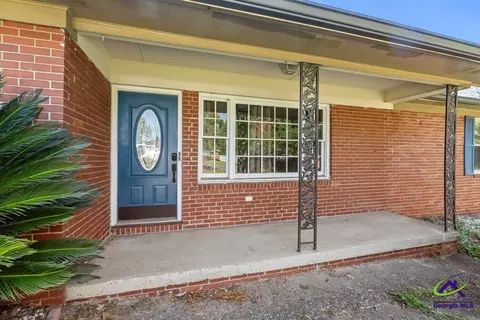 209 Fleming Dr, Bonaire, GA 31005