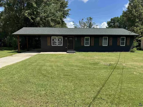 121 Hartley St, Fort Valley, GA 31030