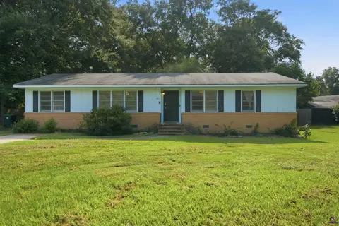 Exterior - 930 Forest Ave, Perry, GA 31069 photo 6 of 7