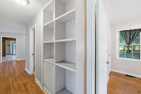 Entry Way - 930 Forest Ave, Perry, GA 31069 photo 1 of 1