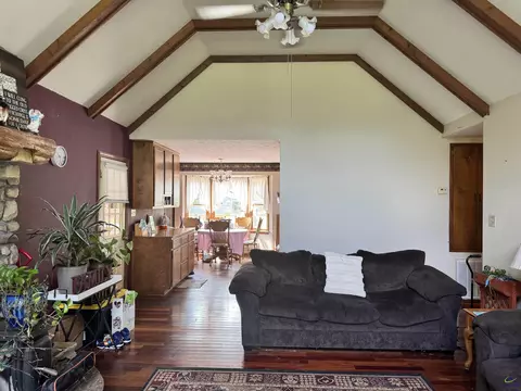 Living - 384 Four Points Rd, Jackson, GA 30233 photo 3 of 3