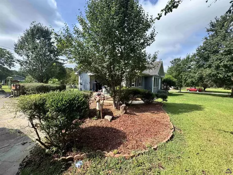 Exterior - 384 Four Points Rd, Jackson, GA 30233 photo 5 of 12